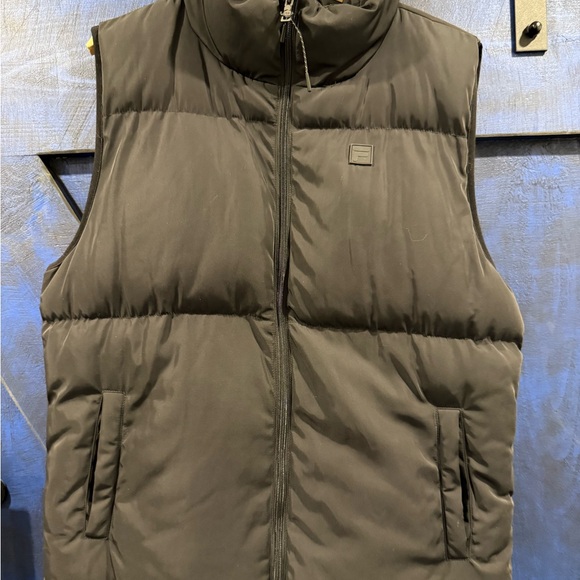 Fila Puffer Vest - Picture 1 of 3
